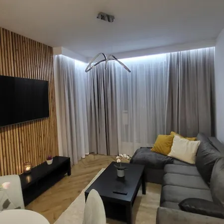 Ujescisko Apartment *