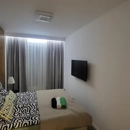 Ujescisko Apartman *