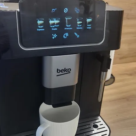 Ujescisko Apartman *